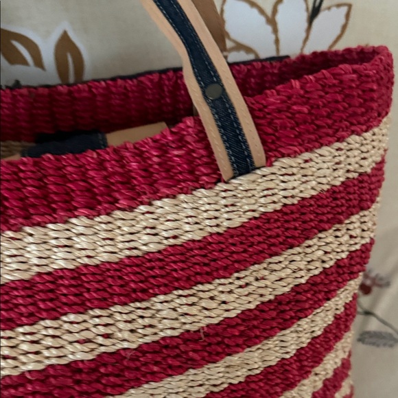 Amanda Smith Red and Tan Striped Tote - Picture 7 of 16